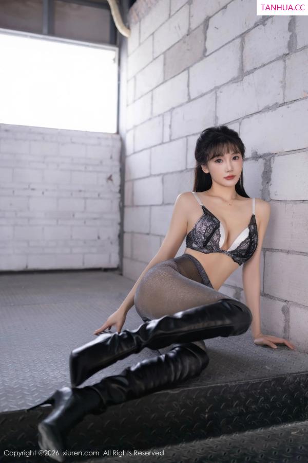 陆萱萱  [XiuRen]高清写真图 2026.01.15 No.11236 陆萱萱 超薄黑丝第41张图片